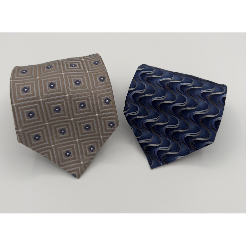 Van Heusen Tie Lot Mens Silk Geometric Wave Pattern‎ Classic Wide 2 Neckties